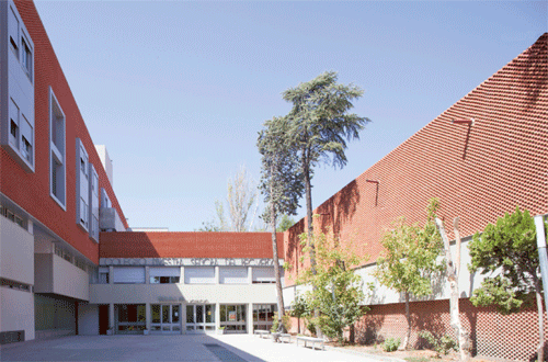 ca34_08 / Aulario, residencia y comedores del Colegio Nª Sra. del Recuerdo