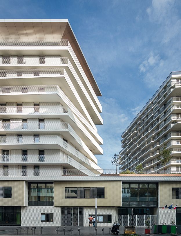 ca69_09 / Batignolles, 144 viviendas sociales, escuela, polideportivo, locales y aparcamiento