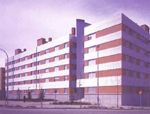 ca13_08 / 96 VPO con piscina, trasteros y garaje en Valdelasfuentes