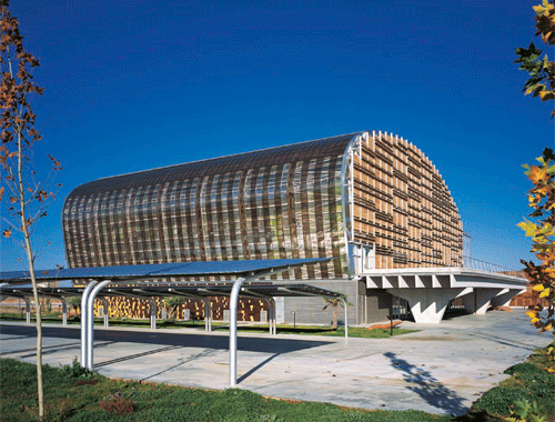 ca18_05 / Edificio de oficinas