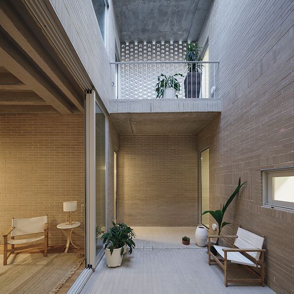 ca77_03 / Casa 10x10