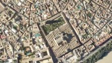 Pliegues, recortes y alabeos / Algunos de los más bellos tejados andaluces, por Juan Luis Trillo