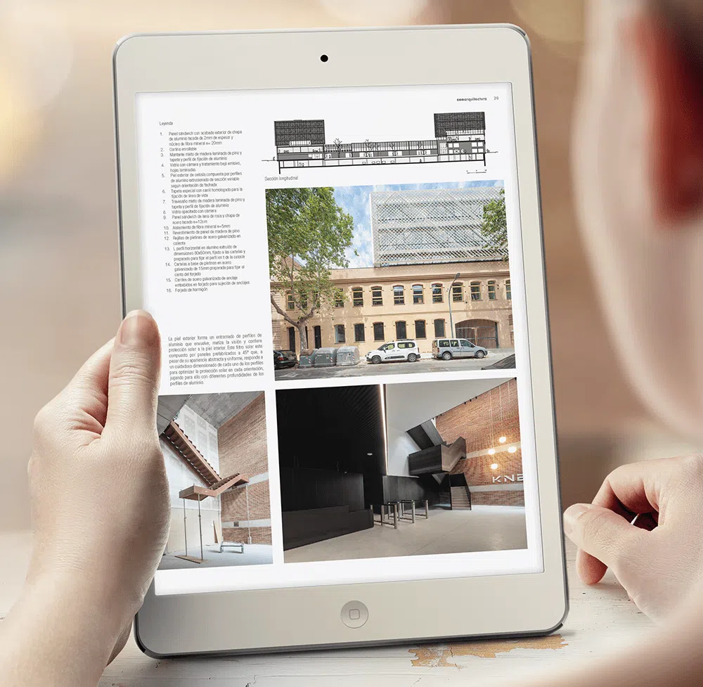 Vista de una página en una tablet de la revista conarquitectura 85 sobre lugares de trabajo