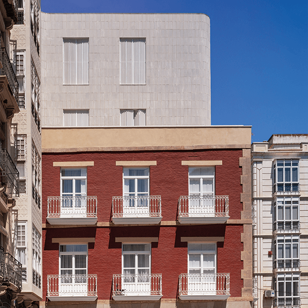 ca86_04 / Edificio Delicias: rehabilitación de edificio de viviendas y local