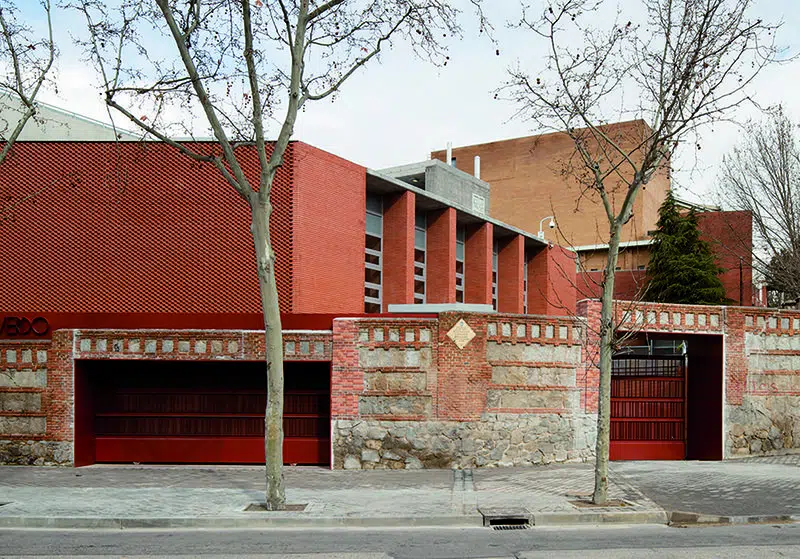 Arquitectura deportiva: Polideportivo en el Colegio Nª Sra. del Recuerdo, Madrid