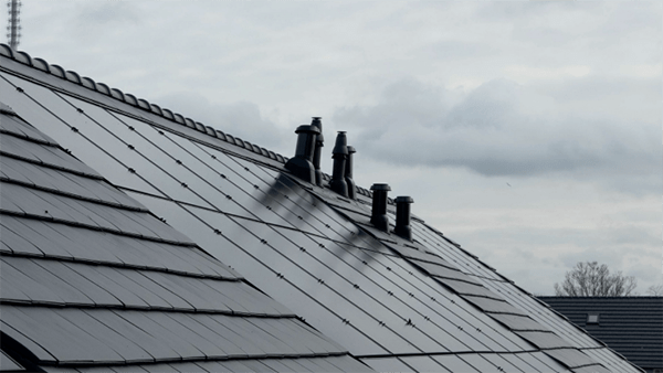 Revolucionando la energía solar integrada en cubiertas con el Sistema Tectum® Solar de BMI